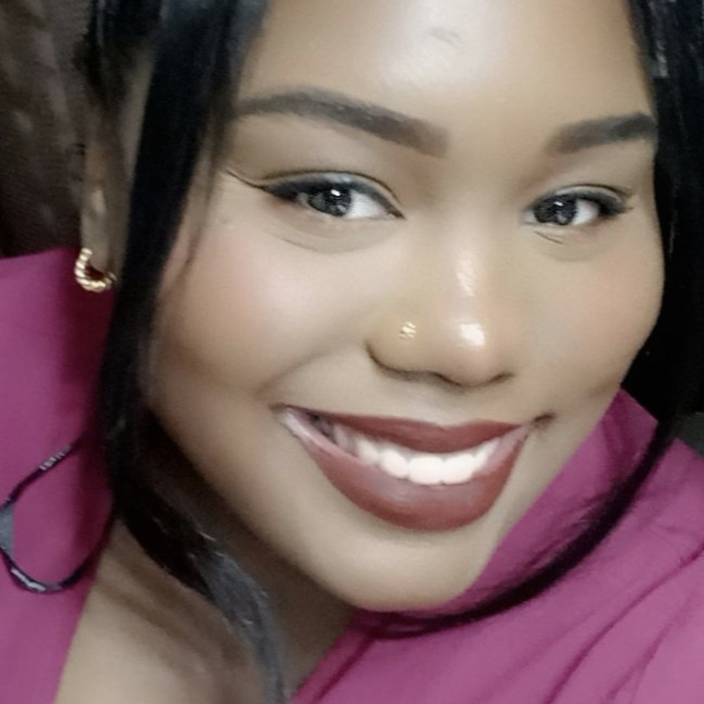 Meet your Posher, Aniya